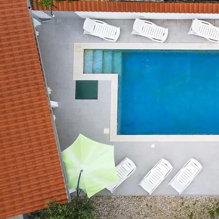 Holiday home Holiday Olga With Pool &pet Friendly Pula