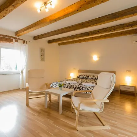 Holiday Olga With Pool &pet Friendly