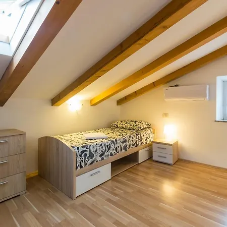 Holiday Olga With Pool &pet Friendly Holiday home