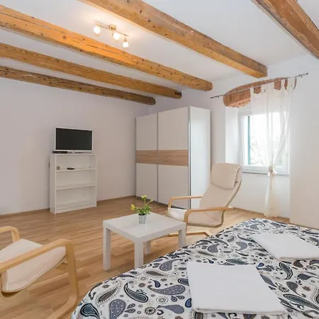 Holiday Olga With Pool &pet Friendly *